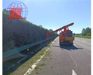 南宁高速公路绿...